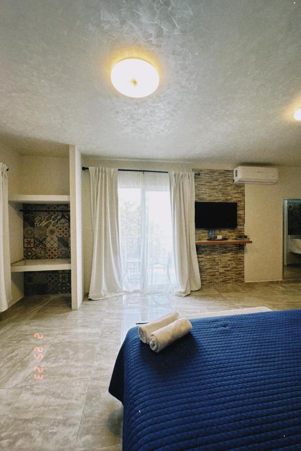 Hotel Awazul Бакалар Екстериор снимка