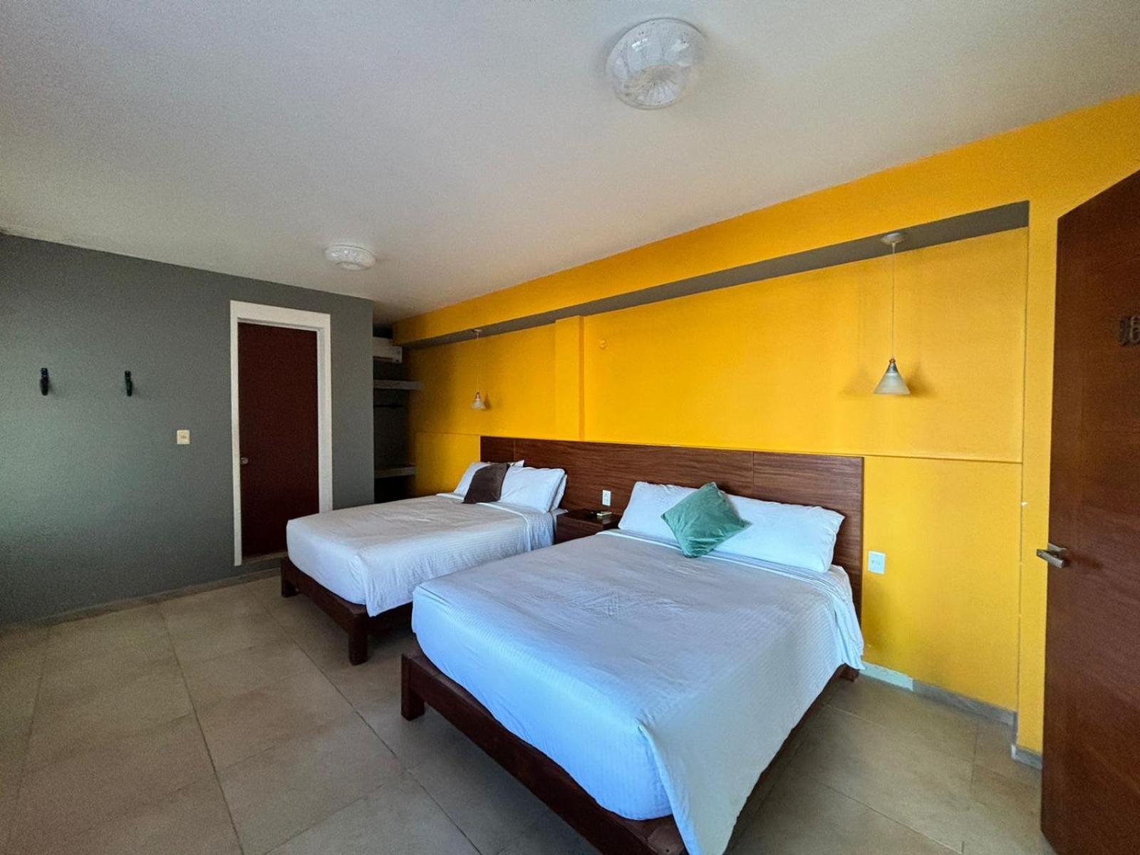 Hotel Awazul Бакалар Екстериор снимка