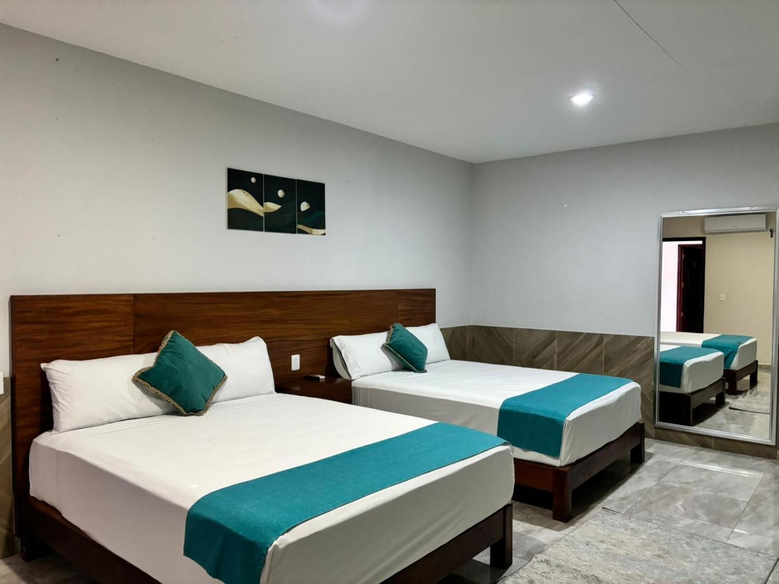 Hotel Awazul Бакалар Екстериор снимка