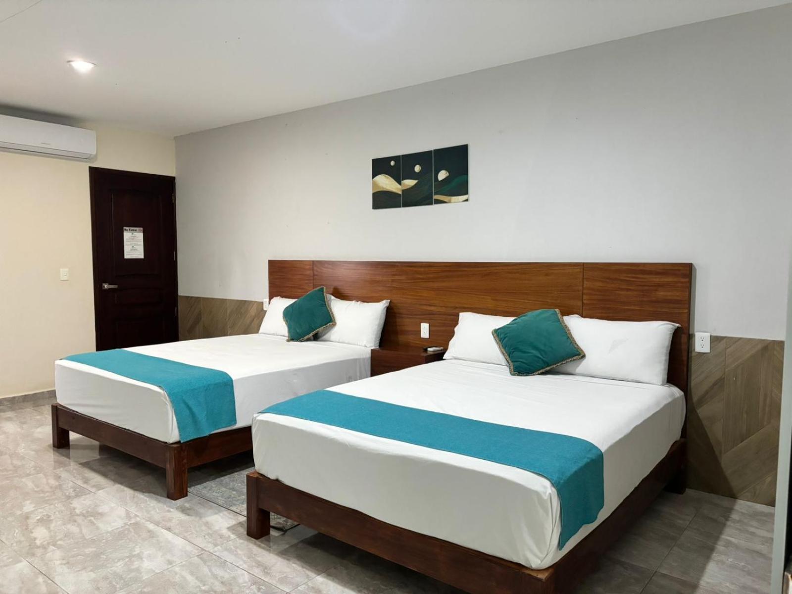 Hotel Awazul Бакалар Екстериор снимка