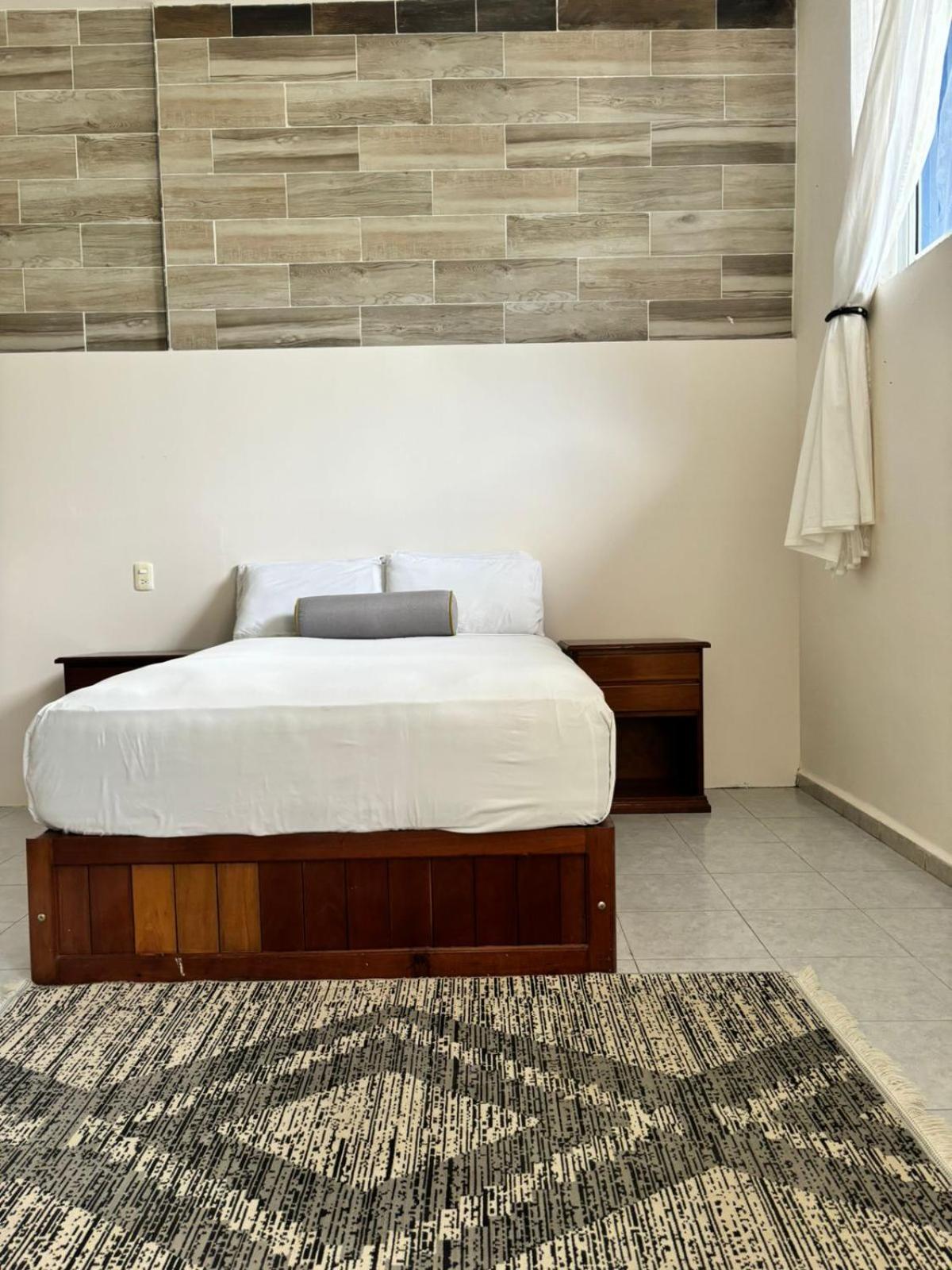 Hotel Awazul Бакалар Екстериор снимка