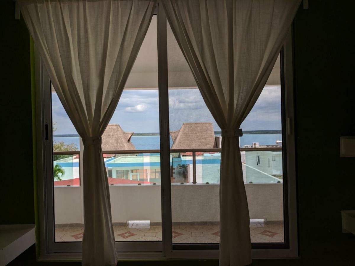 Hotel Awazul Бакалар Екстериор снимка